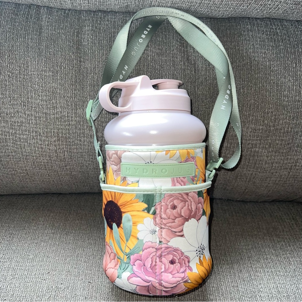 HydroJug Bundle With Floral Sleeve green strap pink Jug 70 oz very pretty gym